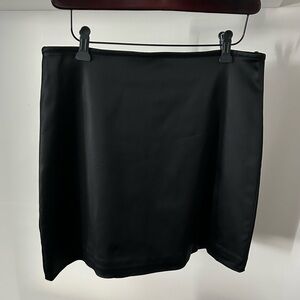 Aritzia Wilfred Tavern Satin Mini Skirt, 10